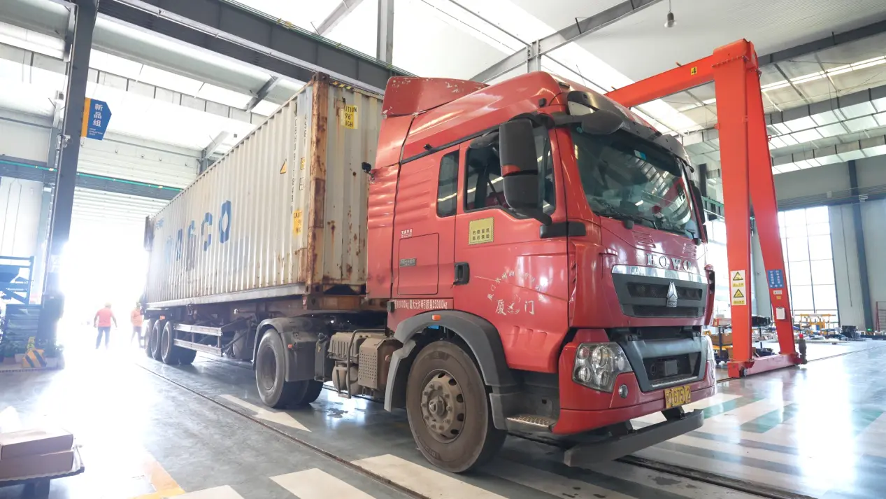 Доставка на проекта - напълно автоматизираната производствена линия ZN1000-2C на Quangong Corporation отплава за Югоизточна Азия